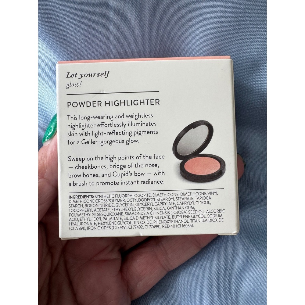 Laura Geller Easy Illuminating Powder Highlighter Rose Gold 0.12oz 3.5g NWOT - Picture 3 of 3